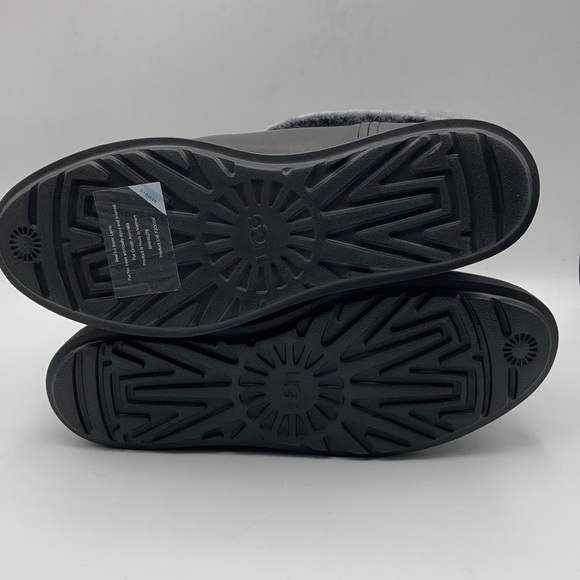 UGG Classic Black Berge Mini Suede Boots - Picture 4 of 6